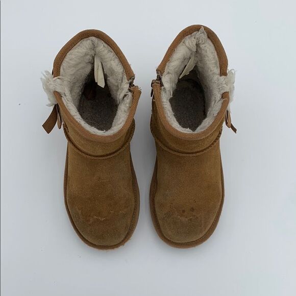 Koolaburra Brown Suede Boots with Bow Detail little girls size 13 - Picture 5 of 9